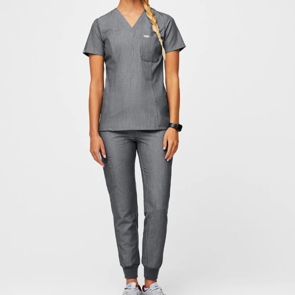 Graphite Zamora - Petite Jogger Scrub Pant & Catarina One-Pocket Scrub Top